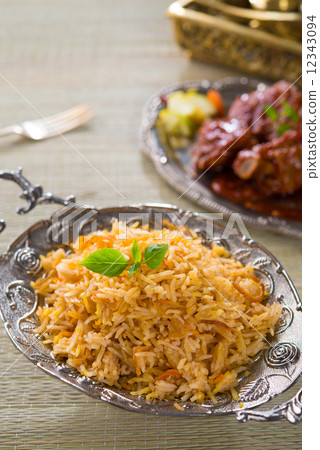 chicken biryani rice 12343094