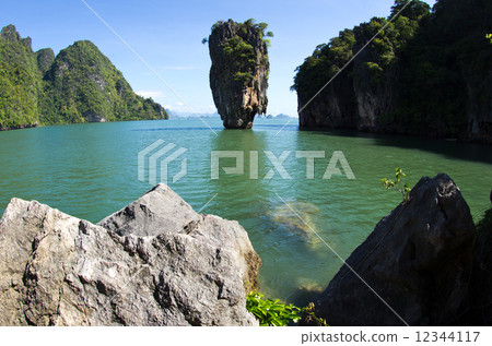 james bond island 12344117