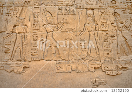 hieroglyphs on wall 12352190