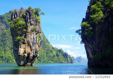 james bond island 12352693