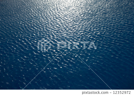 water 12352972
