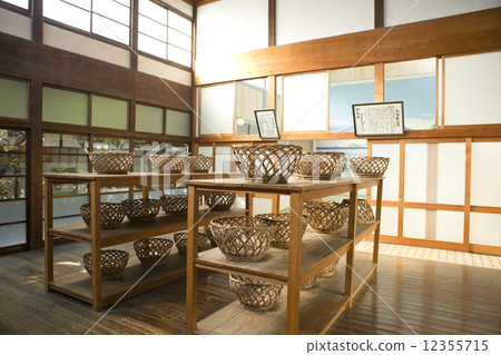 public bathhouse 12355715