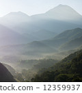 晨霧的山野 12359937