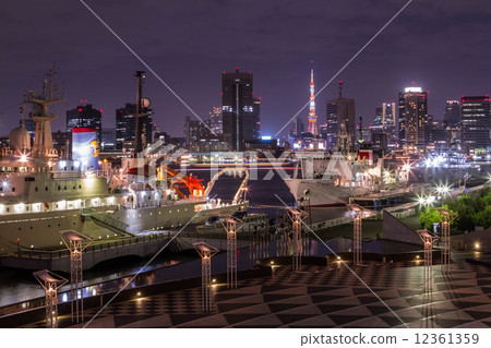 Tokyo Tower seen from Harumi Wharf Tokyo Tower seen from Harumi Wharf 12361359