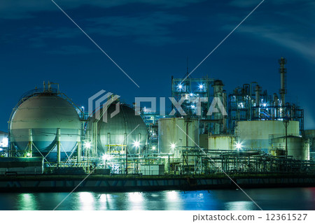 Factory night view Keihin Industrial Zone 12361527