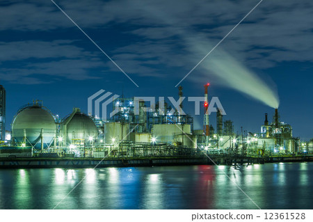 Factory night view Keihin Industrial Zone 12361528