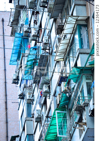 上海的公寓大樓 12364173