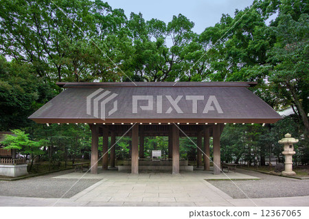 Yasukuni Shrine 12367065