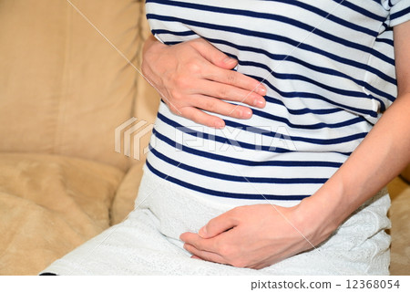 孕婦在懷孕後期 12368054