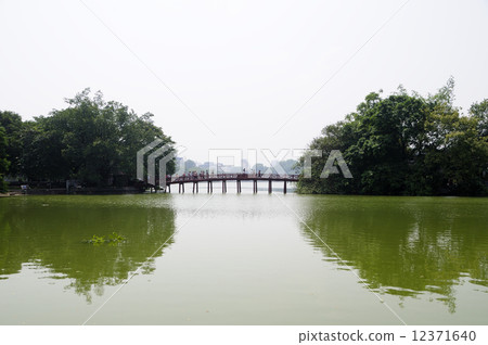 92514 Hanoi Hoan Kiem Lake 12371640