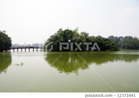 92515516 Hanoi Hoan Kiem Lake 12371641