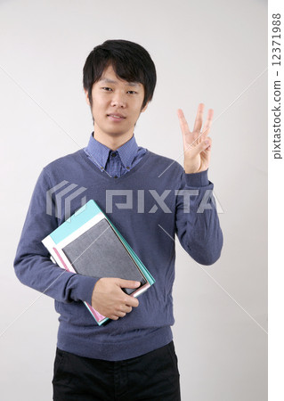 Male student, 3 fingers 12371988