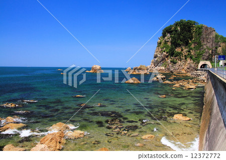 Sasagawa在夏天流動 12372772