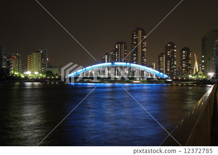 永久橋樑夜視圖 永久橋樑夜視圖 12372785