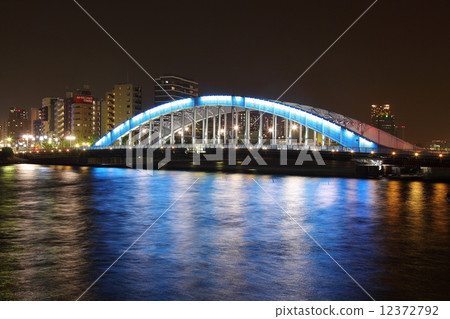 永久橋樑夜視圖 永久橋樑夜視圖 12372792