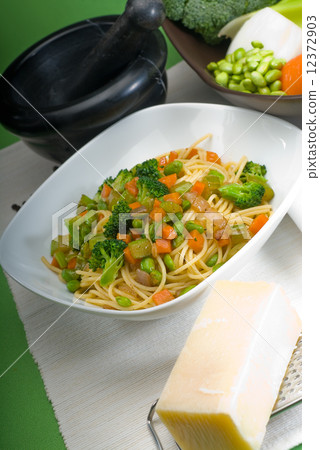 vegetable pasta vegetable pasta 12372903