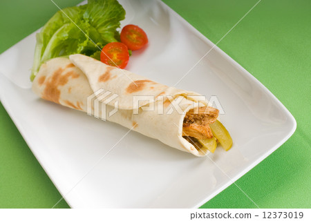 pita bread chicken roll pita bread chicken roll 12373019