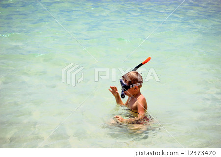 little boy snorkeling with an underwater mask on Koh Samui 12373470