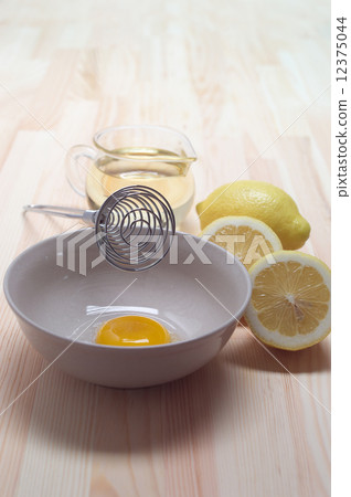 making fresh mayonnaise sauce making fresh mayonnaise sauce 12375044