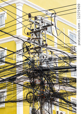 The chaos of cables and wires The chaos of cables and wires 12375409