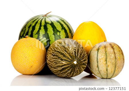 Different varieties of melons 12377151