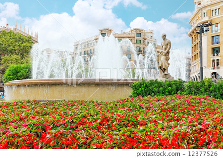 Placa de Catalynia(Square  of Catalunia) ,Barcelona.Spain. 12377526