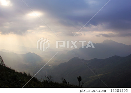 phu chi  fa 12381395