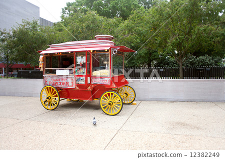popcorn cart 12382249