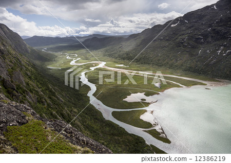 Leirungsdalen valley (Jotunheimen National Park, Vaga, Norway) 12386219