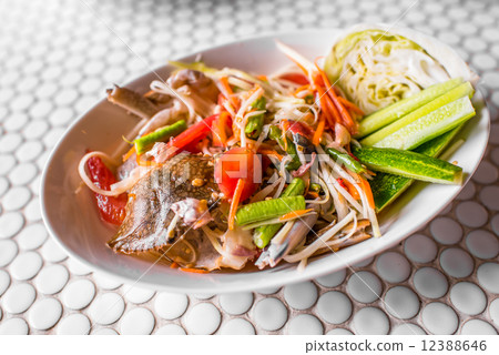 papaya salad with horse crab som tum, papaya spicy sweet and sou papaya salad with horse crab som tum, papaya spicy sweet and sou 12388646
