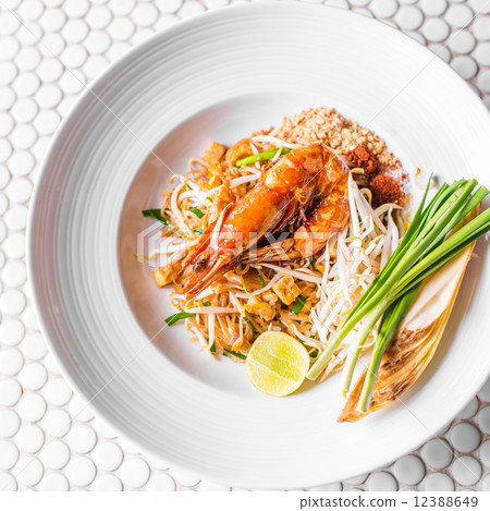 Phad Thai with big shrimp, Thai food. Phad Thai with big shrimp, Thai food. 12388649