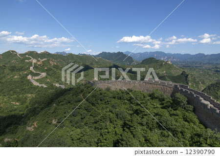 Beijing Great Wall in China, the majestic Great Wall, a symbol of China. 12390790