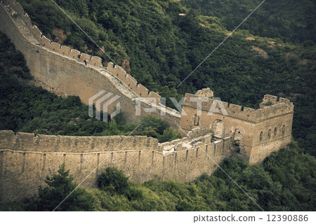 Beijing Great Wall in China, the majestic Great Wall, a symbol of China. 12390886