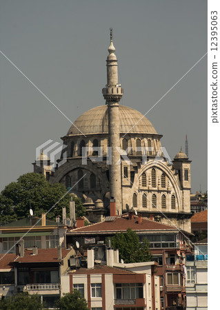 Harem side of Istanbul Bosphorus Harem side of Istanbul Bosphorus 12395063