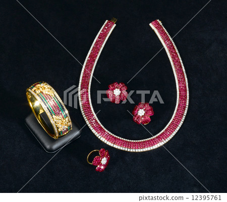 Siam ruby bracelet, necklace, ring and earrings Siam ruby bracelet, necklace, ring and earrings 12395761