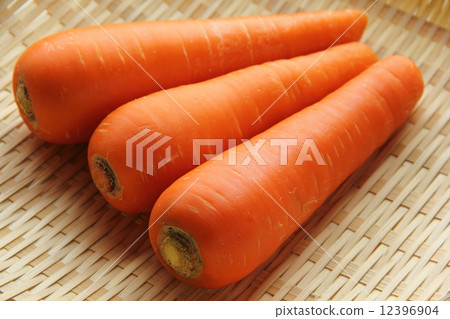 carrot  12396904
