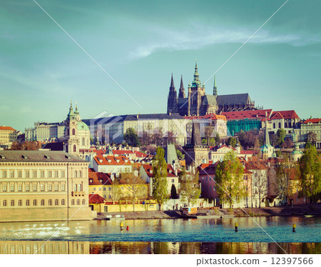 View of Mala Strana and Prague castle over Vltava 12397566