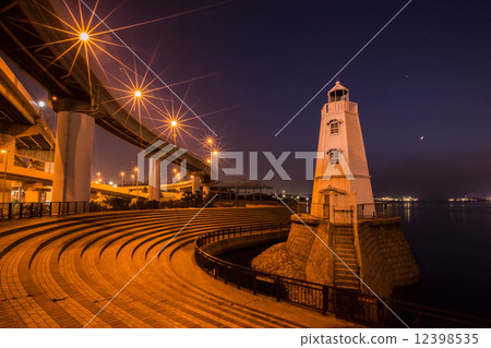 Night view of Old Sakai Lighthouse and Hanshin Expressway 12398535