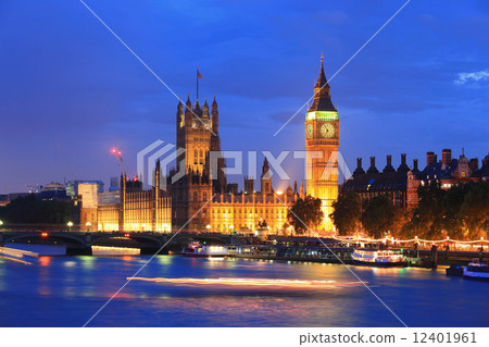 London at night 12401961