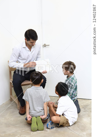 國際學校的課程 國際學校的課程 12402867