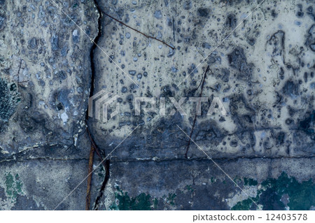Decaying wall 12403578