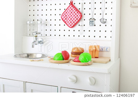 House keep kitchen 12406197