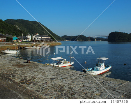 三角西港 12407836