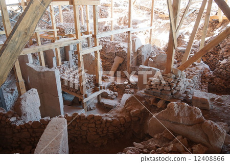 Kyobekri · Tepe 12408866