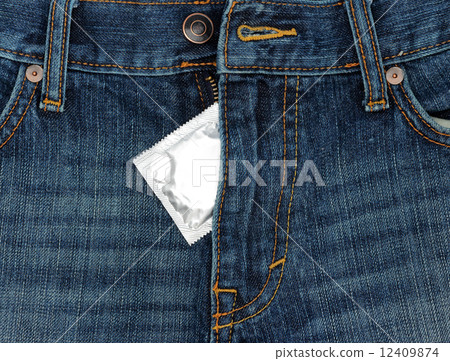 Condom Condom 12409874