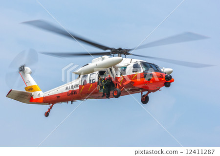 Rescue helicopter UH-60J 12411287