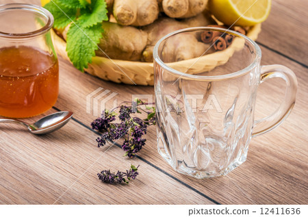 herbal tea 12411636