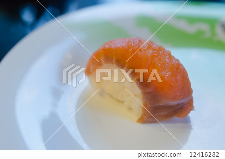 salmon sushi salmon sushi 12416282