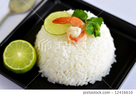rice and shrimp 12416610