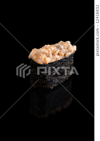 Gunkan sushi Gunkan sushi 12416832